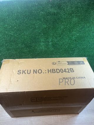 Poggiapiedi piccolo con gambe YMYNY