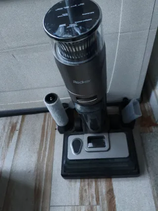 Fregadora-aspiradora poco usada