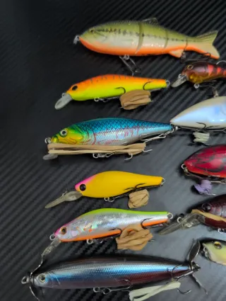 Lote señuelos pesca: crankbaits y paseantes