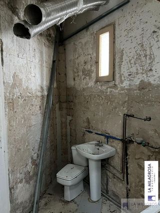 Local comercial en venta en Milagrosa en Pamplona