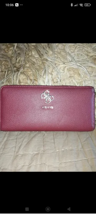 Portafoglio Guess grande rosso bordeaux similpelle
