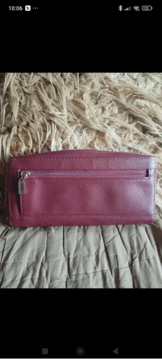 Portafoglio Guess grande rosso bordeaux similpelle