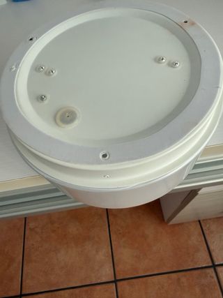 Lámpara redonda blanca