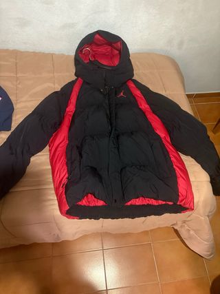 Chaqueton Jordan Negra y Roja