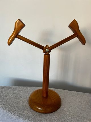 Percha expositora de madera para ropa