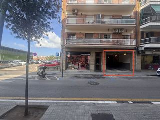 Local comercial en alquiler en La Plana en Esplugues de Llobregat