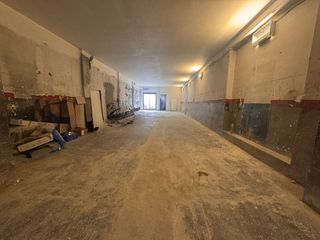 Local comercial en alquiler en La Plana en Esplugues de Llobregat