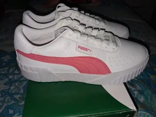 Zapatillas Puma Blancas y Rosas