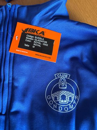 Sudadera, camiseta y pantalón de entrenamiento