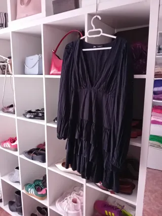 Vestido negro y regalo 2 prendas
