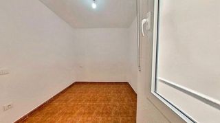 Piso en alquiler en Zona Avenida al Vedat en Torrent