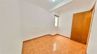 Piso en alquiler en Zona Avenida al Vedat en Torrent