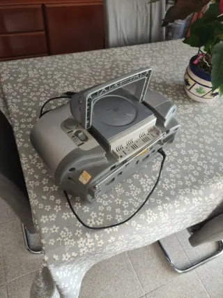 Radio CD Panasonic Plata