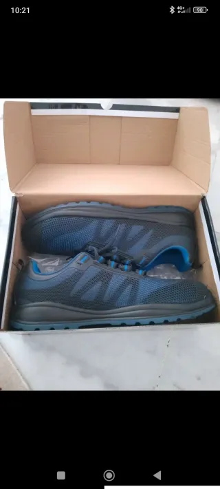 Zapatos de seguridad WORKTEAM negros y azules