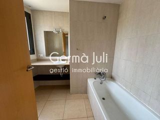 Piso en venta en Eixample Sud – Migdia en Girona