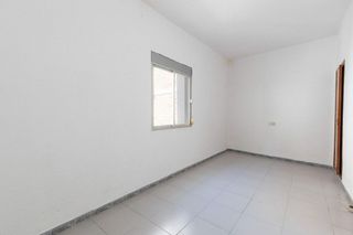 Casa adosada en venta en Alhendín