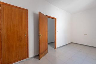 Casa adosada en venta en Alhendín