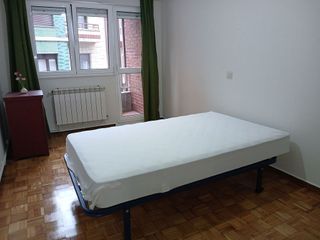 Piso en alquiler en Centro en Gijón