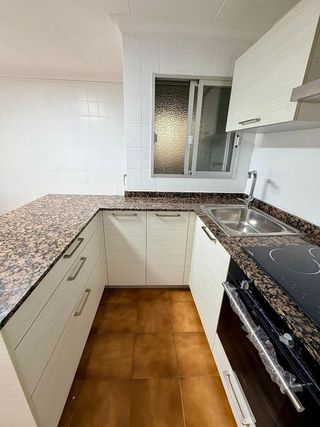 Piso en alquiler en Carrús Est - Camí dels Magros en Elche