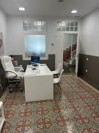 Local comercial en alquiler en Centre - Joan Prim en Granollers