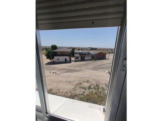 Piso en venta en Valmojado