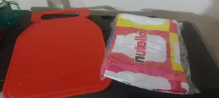 Kit Nutella: 4 tazzine, 1 tagliare, 1 grembiule