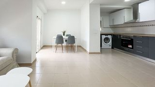 Piso en alquiler en Santa Catalina - Canteras en Palmas de Gran Canaria(Las)