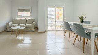 Piso en alquiler en Santa Catalina - Canteras en Palmas de Gran Canaria(Las)