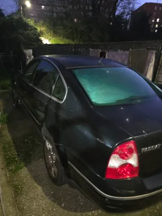 Volkswagen Passat 2004 para reparar