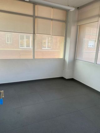 Oficina en alquiler en Centre en Cornellà de Llobregat