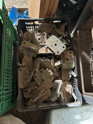 Herramientas de albañilería: Cizalla y más