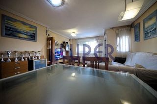 Piso en venta en Paus - Poligono San Blas en Alicante