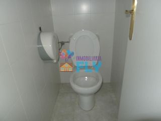 Local comercial en alquiler en Centro en Ourense