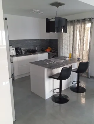 Piso céntrico reformado con primeras calidades.