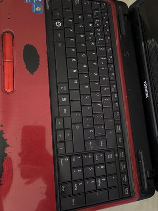 Ordenador Portátil Toshiba Rojo