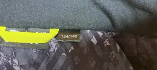 Chamarra para Nieve Negra y Verde. Nueva.134 140