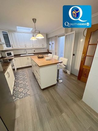 Casa en venta en Divina Pastora en Alicante