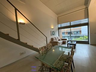 Piso en alquiler en Zona Avenida al Vedat en Torrent