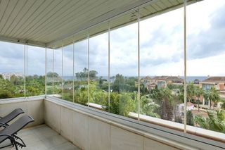 Ático en alquiler en Puerto Banús en Marbella