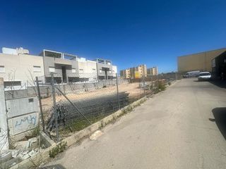 Solar en alquiler en Nueva Torrevieja - Aguas Nuevas en Torrevieja