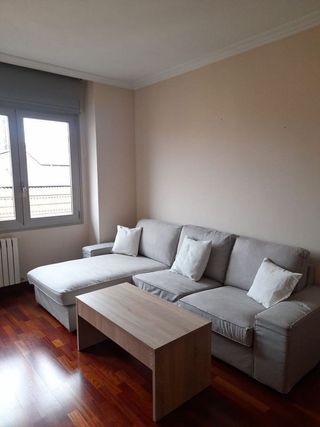 Piso en alquiler en Santa Cruz - Industria - Polígono Campollano en Albacete