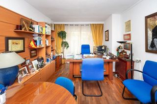 Piso en venta en Camino de Ronda - Rosaleda en Granada