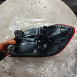 Piloto trasero izquierdo BMW F32