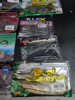 Lote señuelos pesca Bass Pro Shops, Illex, Lakepol