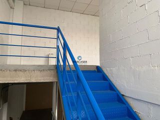 Nave industrial en alquiler en Reyes Católicos en Alcalá de Henares