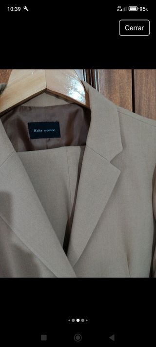 Traje pantalón señora camel