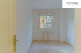 Piso en venta en Bola de Oro - Serrallo en Granada