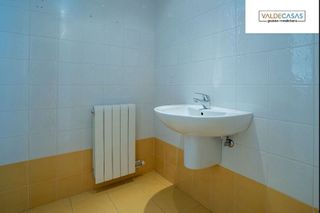 Piso en venta en Bola de Oro - Serrallo en Granada