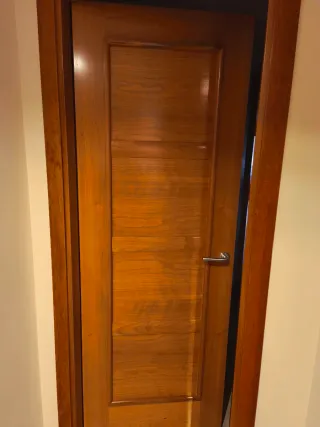 11 Puertas interiores madera cerezo