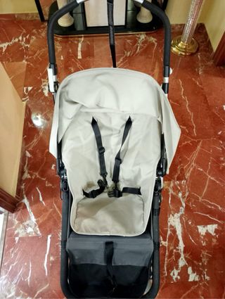 Carrito de bebé en buen estado